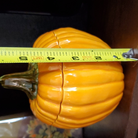 Ceramic Pumpkin 🎃 - Picture 5 of 6